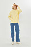 Kadın Sarı Kanguru Cep Şardonlu Kapüşonlu Regular Fit Sweatshirt