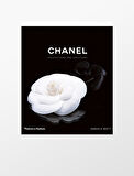 Thames & Hudson Chanel Collections And Creations 9780500513606