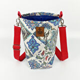 Woodycord 2 Litrelik Çini Desenli Matara Termos Kılıfı - Kırmızı Askılı 