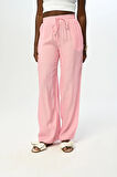 KADIN BELİ LASTİKLİ BOL PAÇA İNCE ÇİZGİLİ DÜZ RENK PANTOLON
