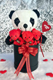 SOLE Premium Özel Hediye Kutusunda  35 cm Sevimli Panda ve 3 adet Kırmızı Peluş Minik Ayıcık Buketi