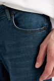 DeFacto Pedro Slim Fit Dar Kalıp Normal Bel Dar Paça Jean Pantolon B0398AX24SPNM41