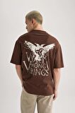 DeFacto %100 Pamuk Vikings Valhalla Comfort Regular Fit Rahat Kalıp Bisiklet Yaka Sırt Baskılı Kısa Kollu Tişört B5533AX24SPBN497