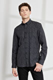 Erkek Beyaz-siyah Slim Fit Dar Kesim Düğmeli Yaka Pamuklu Baskılı Gömlek