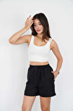 Kadın Siyah Beli Lastikli Keten Şort