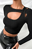 Kadın Siyah Göğüs Dekolteli Çapraz Askılı Uzun Kollu Crop Top Bluz