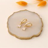 925 Ayar Gümüş Baget Taşlı Sallantılı Küpe