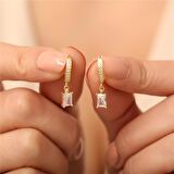 925 Ayar Gümüş Baget Taşlı Sallantılı Küpe