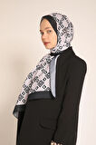 Akel Siyah Pudra Geometrik Desenli Şal – Zarif ve Modern Kombinlerin Vazgeçilmezi