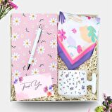Pembe Desenli Defter & Gümüş Renk Detaylı Beyaz Tükenmez Kalem & Çiçekli T Kupa & Fular Hediye Seti