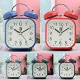 Kare Tasarımlı Işıklı Alarmlı Masa Saati