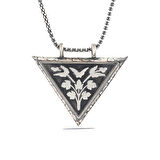 925 Ayar Gümüş Üçgen İçi Açılabilen Çiçek Muskalık Gümüş Kolye