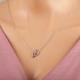 ​Gümüş Elif V Kadın Kolye