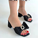 Niyyar Siyah Cilt Topuklu Terlik