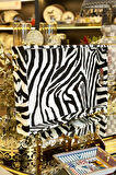 Dekoratif Gold Detaylı Zebra Deri Tepsi