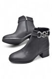 6597 Günlük Fermuarlı Kadın Topuklu Bot Ayakkabı Siyah Klasik Kısa Topuklu Bot