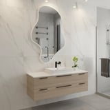40x68 cm Dalgalı Beyaz Çerçeveli Asimetrik Ayna – Banyo ve Dekor İçin Irregular Organik Form Duvar Aynası