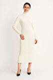 Kadın Boğazlı Uzun Fitilli Triko Dokuma Elbise - Beyaz