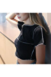 Beyaz Dikiş Detaylı Düz Siyah Crop Top