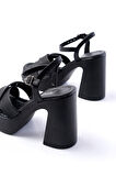 P-105 Siyah Çapraz Kalın Topuklu Kadın Sandalet