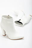 VRT-4801 Beyaz Yüksek Kalın Topuklu Fermuarlı Kadın Bot