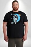 Astronot Uzayda Sıkılmış  Siyah Büyük Beden Erkek Kadın Unisex Basic Ön Baskılı Tişört