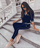 Livizmir Moda Kadın Uzun Kollu V Yaka Yakası Ve Kol Ağzı şerit Detay Armalı Kadife Takım