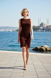Kadın Maxi Elbise Asimetrik Yaka Kolsuz Esnek Örme Kumaş Kalıp Düz Desen Astarsız Model