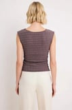 Kadın Bluz Fitted Düz Desen Kayık Yaka Kolsuz Büzgülü Drape Detaylı Gofre Dokulu Örme Crop