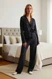 Kadın V Yaka Standart Kol Relaxed Kalıp Uzun Kollu Dokuma Pijama Takımı
