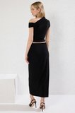 Kadın Büyük Beden Asimetrik Yaka Drape Detaylı Vücuda Oturan Esnek Örme Crop Top Uzun Etek Takımı
