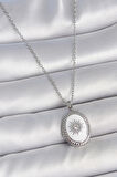 316L Çelik Gümüş Renk Beyaz Mineli Güneş İşlemeli Nazar Boncuk Detay Madalyon Model Kadın Kolye