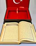 Ahşap Kutulu Nakış İşlemeli Türk Bayraklı Kuran-ı Kerim Seti (Hafız Boy)