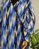 Zigzag Desenli Kruvaze Namaz Elbisesi – %100 Viskon, Yandan Bağlamalı 36-46 Beden