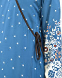 Noktalı Çiçek Desen Kruvaze Namaz Elbisesi – %100 Viskon, Yandan Bağlamalı, Rahat Kalıp 36-46 Beden