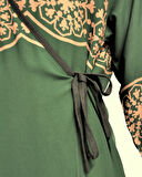 Geometrik Desenli Kruvaze Namaz Elbisesi – Yandan Bağlamalı, Rahat Kalıp 36–46 Beden