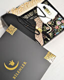 Çeyizlik Hediyelik Seccade Set – Astarlı Kadife Seccade, Eşarp, Kristal Tesbih, Erkek Tesbihi, Takke ve Esanslı Özel Kutulu Lüks Hediye