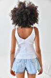 Askılı Zincir Halka Detaylı Beyaz Triko Crop Top