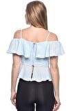 Modkofoni Askılı Düşük Kollu Volenli ve Düğmeli Kısa Buz Mavi Kadın Bluz