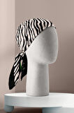 Kadın Siyah Beyaz Zebra Desenli 50x50 Bandana HYL DG01282-22