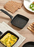 Busstier Mini Granit Sos ve Omlet Tavası – Yapışmaz Dayanıklı Pişirme Tavası (Kare, 12 cm)