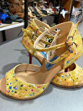 “Yellow Art” BİLEKTEN ÇİFT ATKILI SARI 8,5 CM 11 PONT KAPALI TOPUK TANGO, DANS VE SALON AYAKKABISI