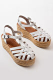 684-02 Beyaz Ortopedik Hakiki Deri Dolgu Kadın Sandalet