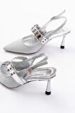 İNF-260 Gümüş Simli Günlük Arkası Açık Baret Tokalı Topuklu Kadın Ayakkabı