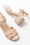 K-11 Bej Günlük Çapraz Topuklu Kadın Sandalet