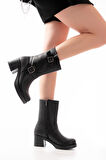 5109-3043 Siyah Toka Aksesuarlı Fermuarlı Kalın Topuklu Günlük Kadın Bot