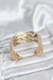 Gold Renk Pirinç Levha Yaprak Model Kadın Bileklik
