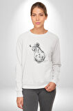 Astronot Gök Taşı Yavarlarken Kadın Erkek  Beyaz Baskılı Sweatshirt 
