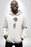 Gezegenler Balon Astronot Yükselişi Kadın Erkek  Beyaz Kapüşonlu Sweatshirt Hoodie