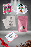 Yılbaşı 2’li Fincan seti & Beyaz Çikolatalı Çilek Draje & Filtre Kahve Hediye Seti Gift Box-5